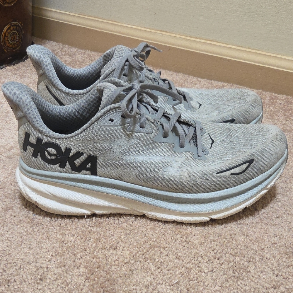 HOKA Clifton 9 Running Shoes Gray | Men’s 11D | Lightweight Cushioned Comfort Sn